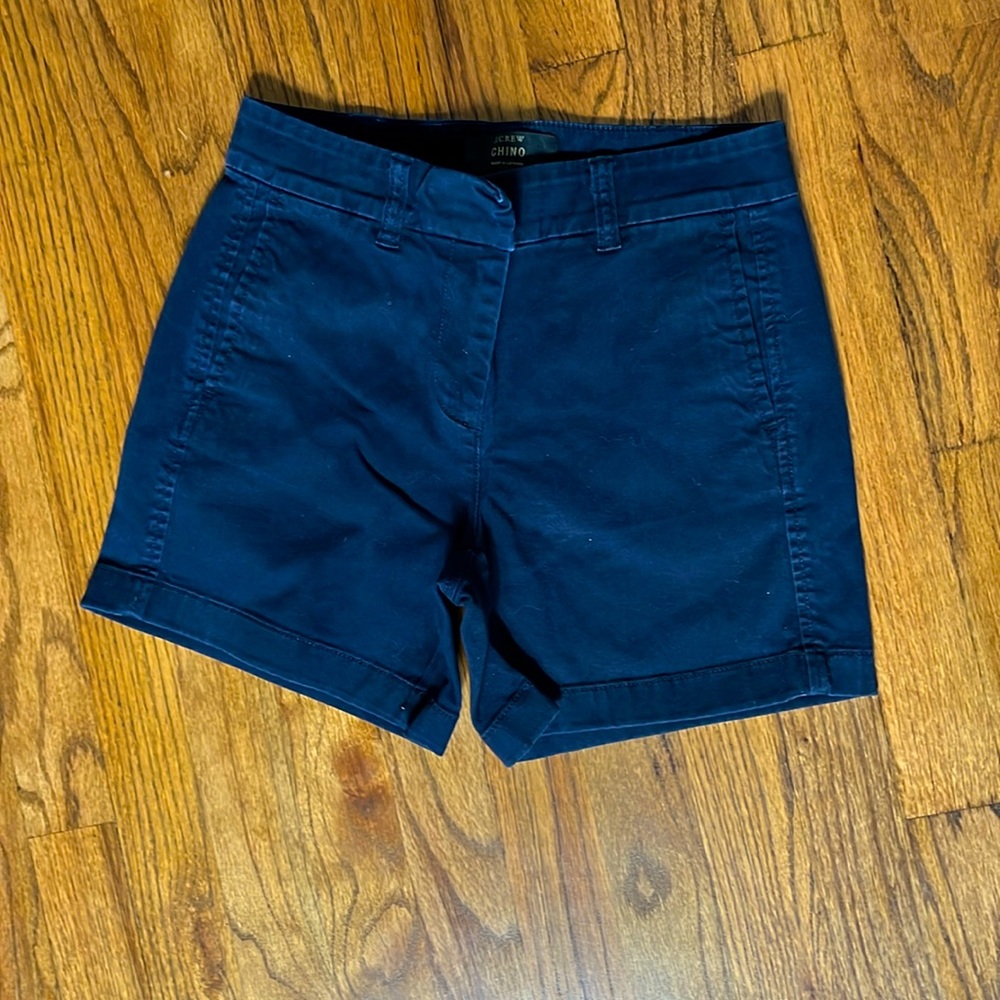 Navy blue cargo shorts from J Crew Chino size 00